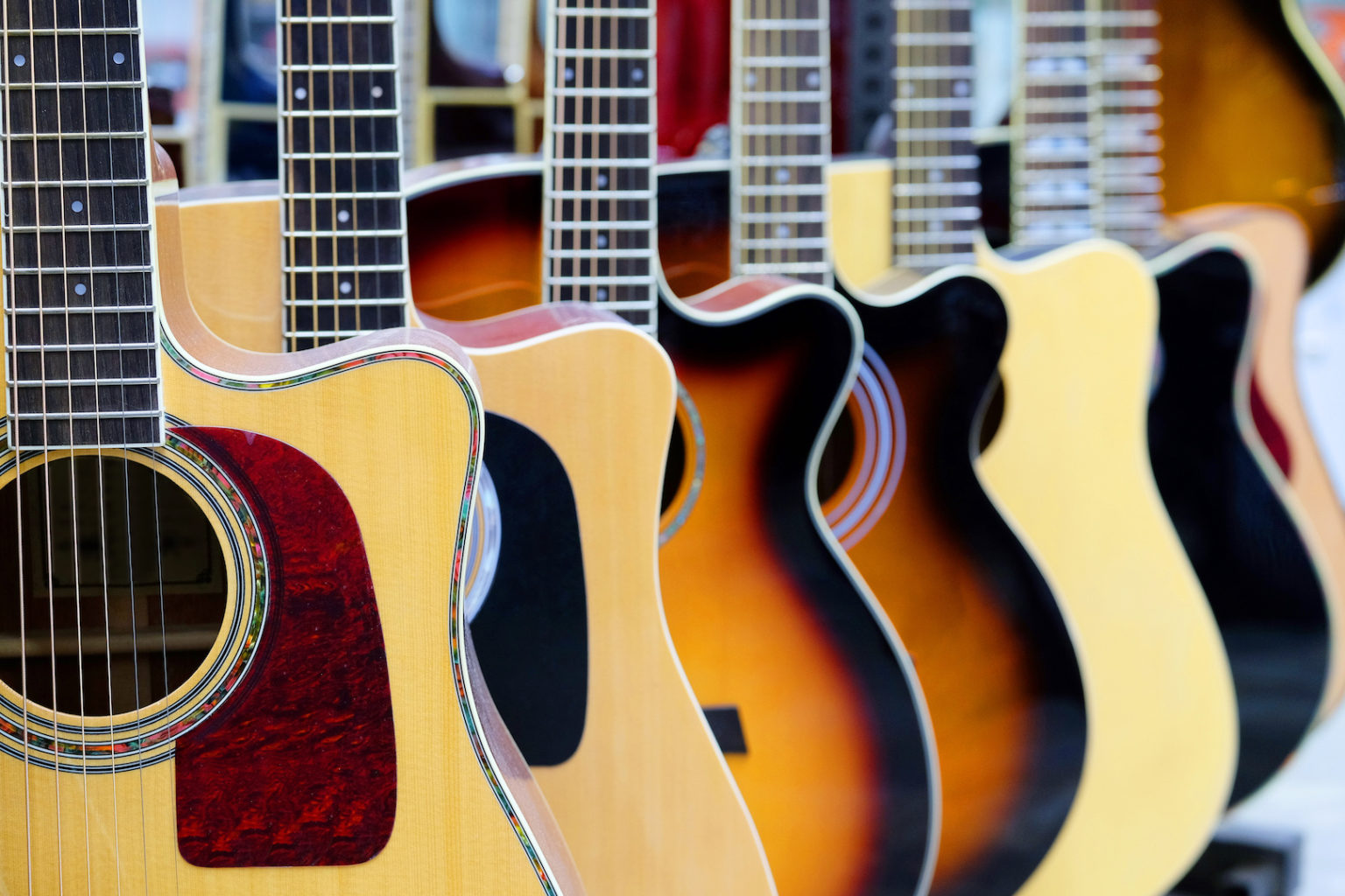 5 Best & Affordable Acoustic Guitars for Beginners 2021 Uberchord App