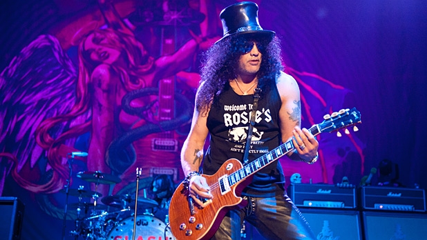 Slash Gear: Marshall Amps, Gibson Signature Les Paul Guitar