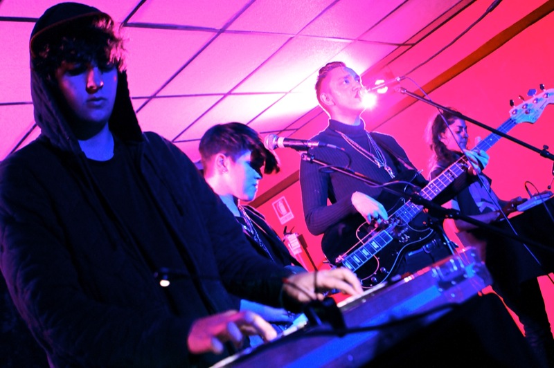 The xx play live at La Casa 139, Milan, Italy on 18 October 2009.
