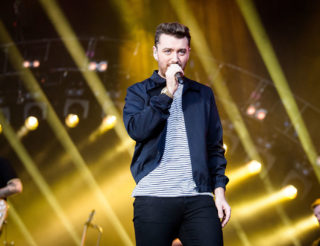 How To Play Yellow By Coldplay Lyrics With Guitar Chords Uberchord App