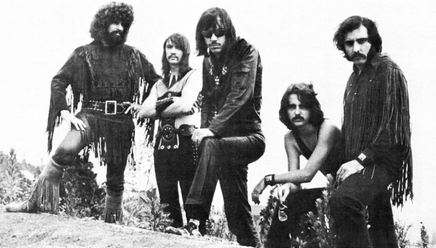 STEPPENWOLF - BORN TO BE WILD (LYRICS) 